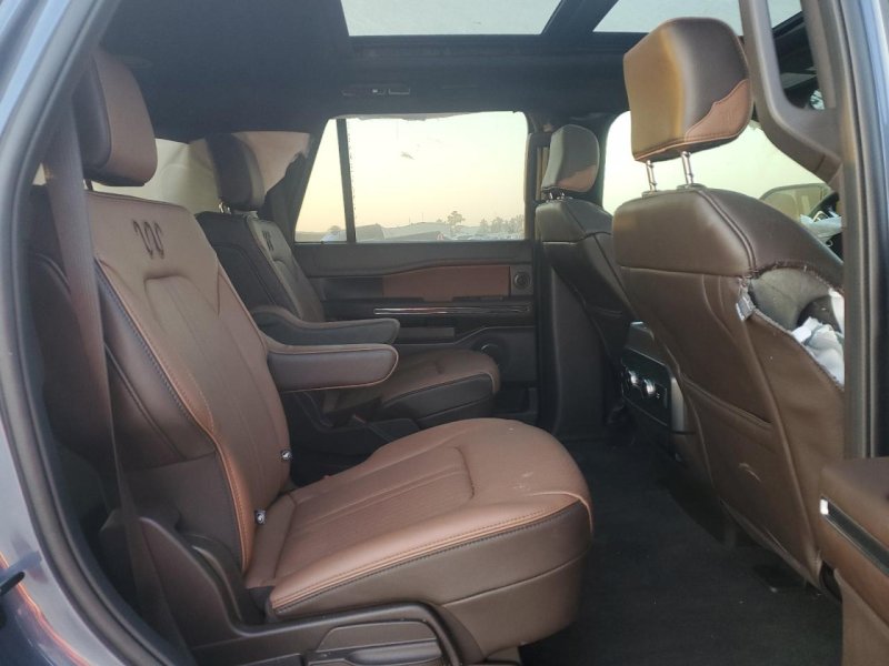 Thumbnail of 2023 Ford Expedition King Ranch with VIN 1FMJU1P85PEA35863